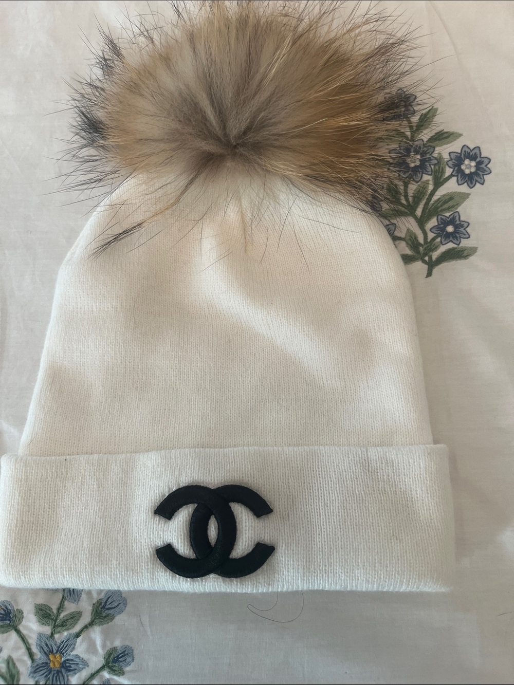 Fashion inspired White Knit Pom Beanie with Black Logo brand new